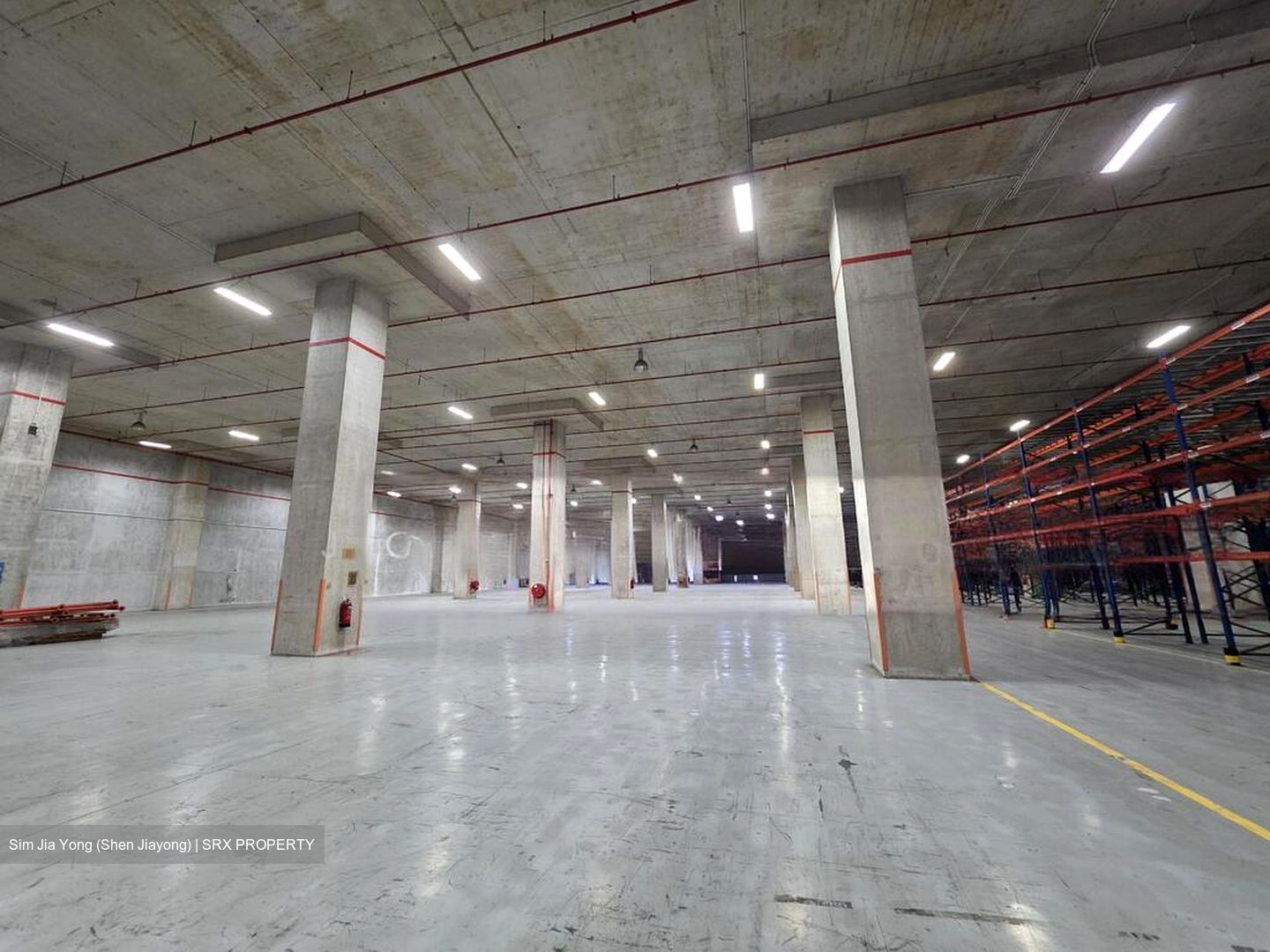 Jalan Buroh (D22), Warehouse #570509221